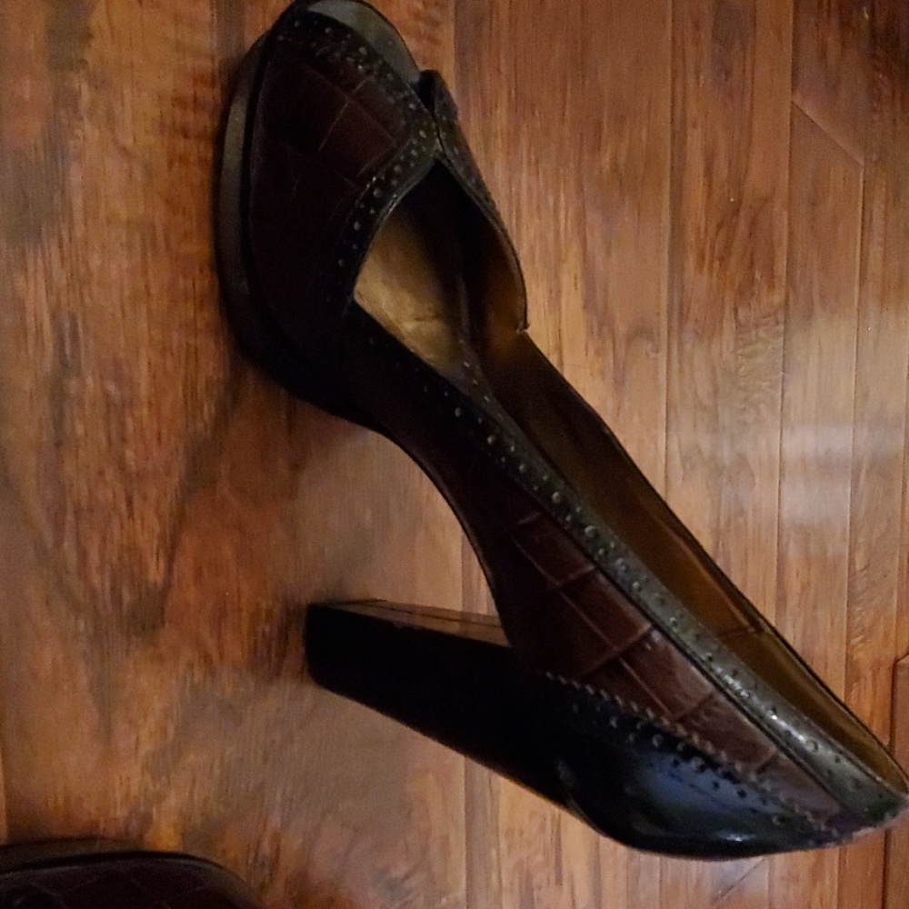 Coach Heels - Picture 3 of 5